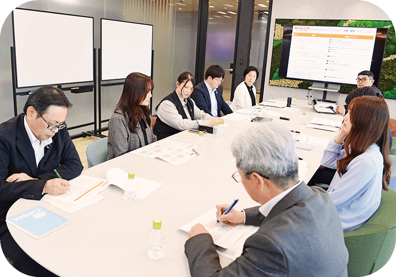 りんかい日産建設が実施した若手・女性社員×ミドル層社員×社外監査役 座談会の風景写真