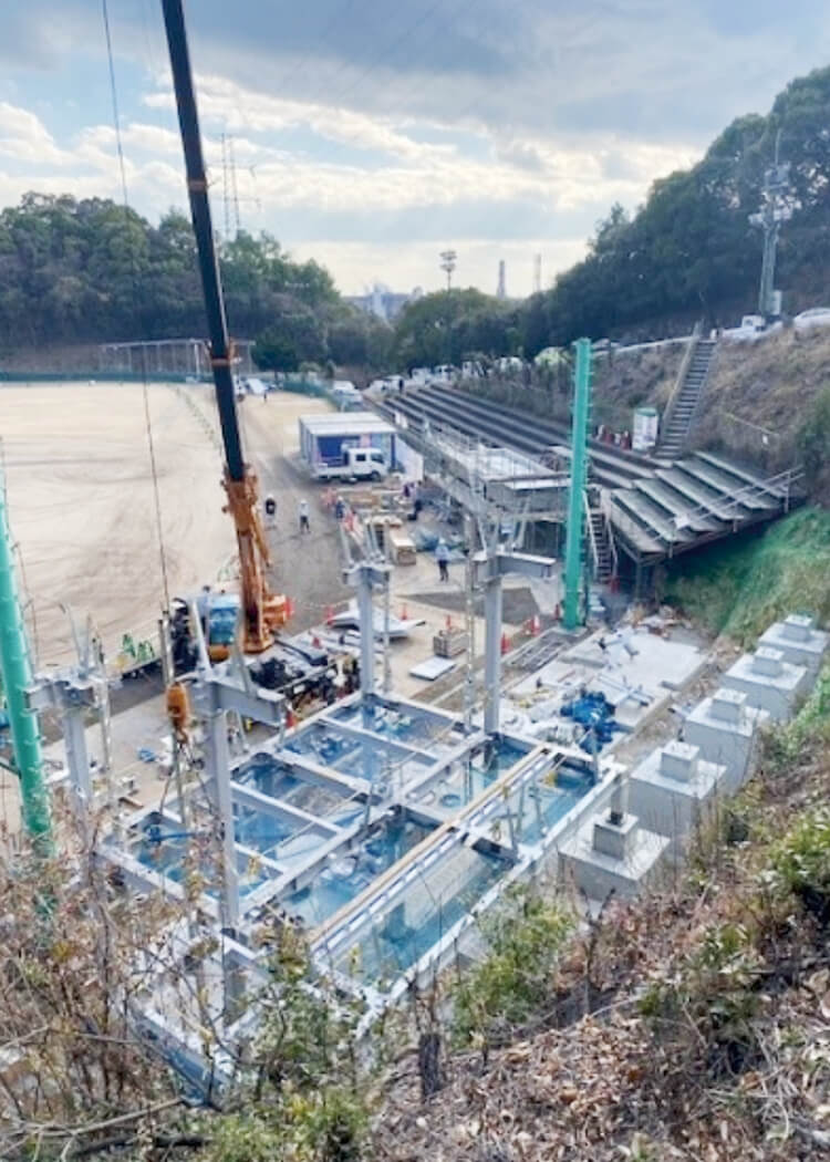 旭ヶ丘野球場本部席建替え工事の建設前の写真
